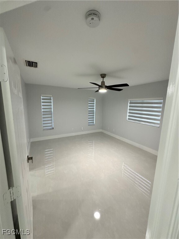 Photo - 228 Magellan St