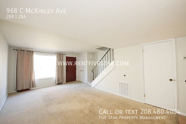 Photo - 968 McKinley Ave