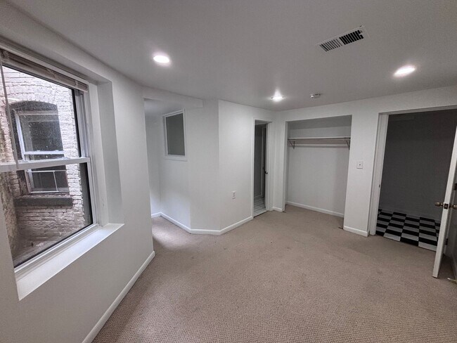 3215 O St NW