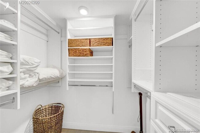 Building Photo - 9400 S Ocean Dr Unit 304B