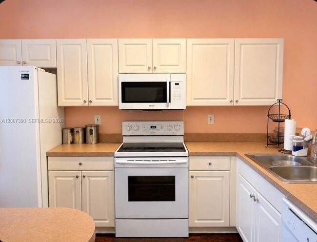 Photo - 17385 NW 7th Ave Unidad 2804