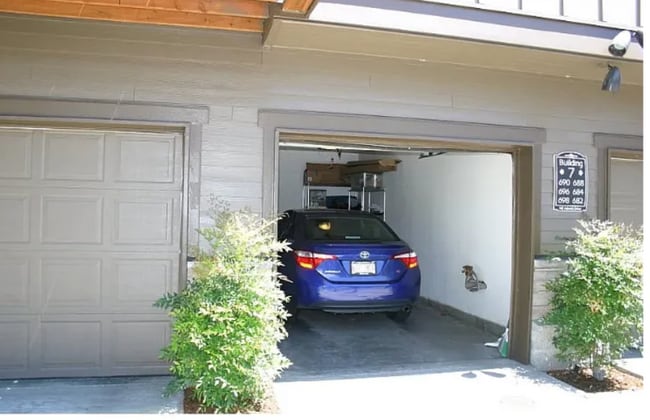 Photo - 696 NE Adwick Dr