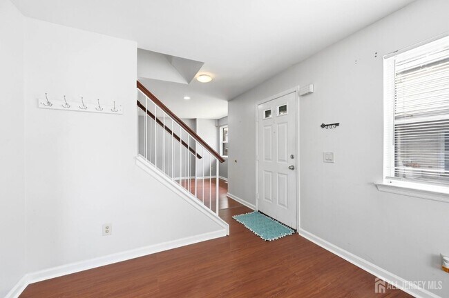 294 Dorset Ct