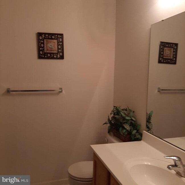 Photo - 1247 Mare St