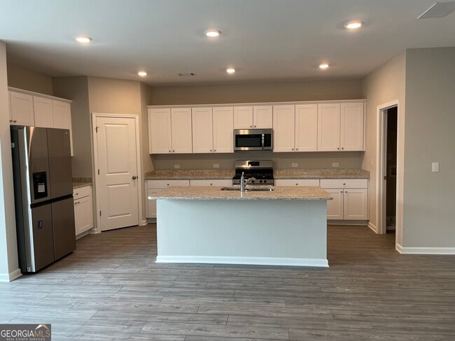 Photo - 4636 Waxwing St