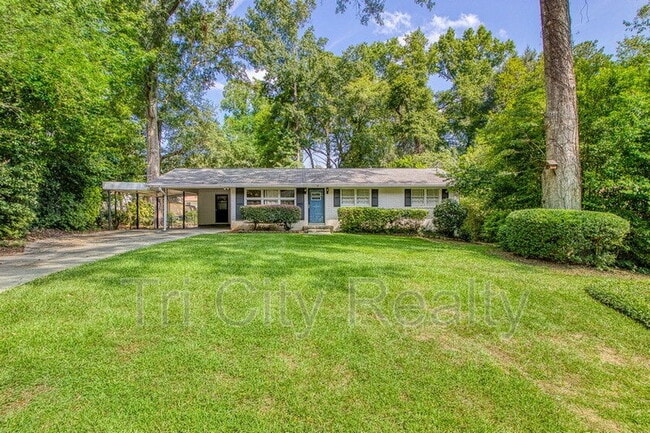 Photo - 212 Hilltop Dr