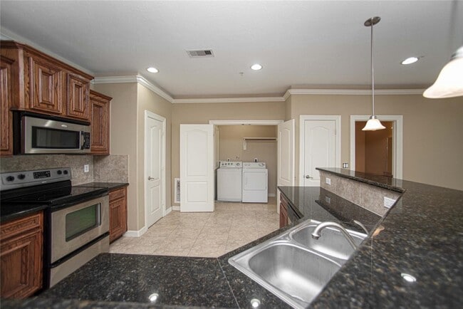 Photo - 7037 Kingston Cove Ln Unit 316