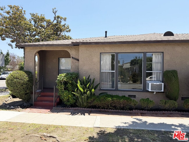 Building Photo - 3901 Sawtelle Blvd