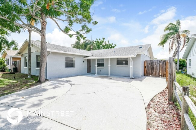 Building Photo - 1709 Stonehaven Way