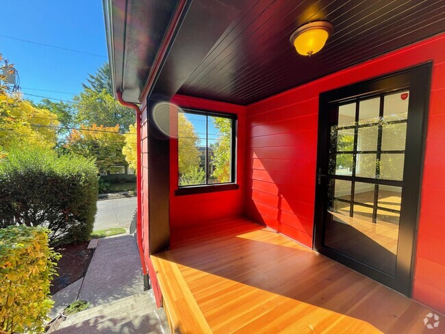 Building Photo - Gorgeous 1920s Richmond Home with Stunning...