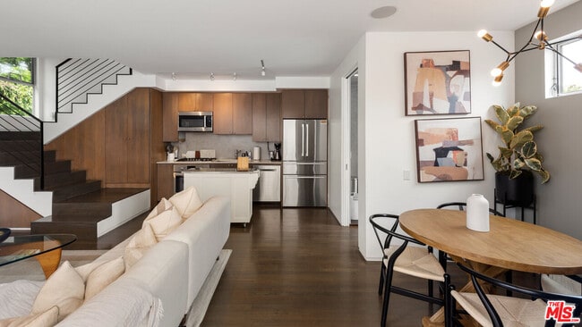 Photo - 705 Sunset Ave Unit 1/4