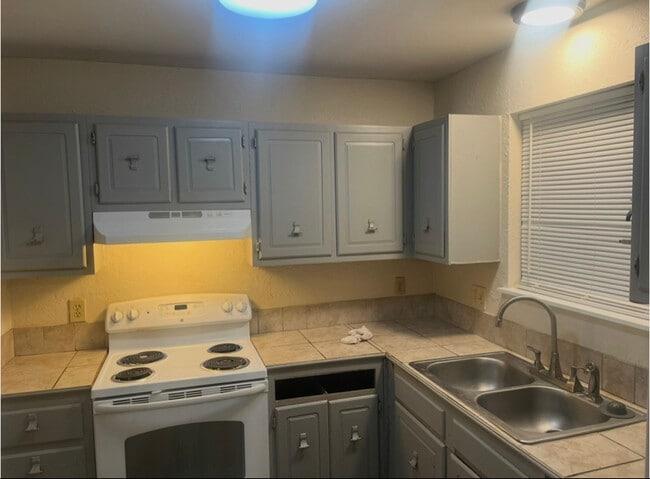 Photo - 4254 Southpark Dr Unit C