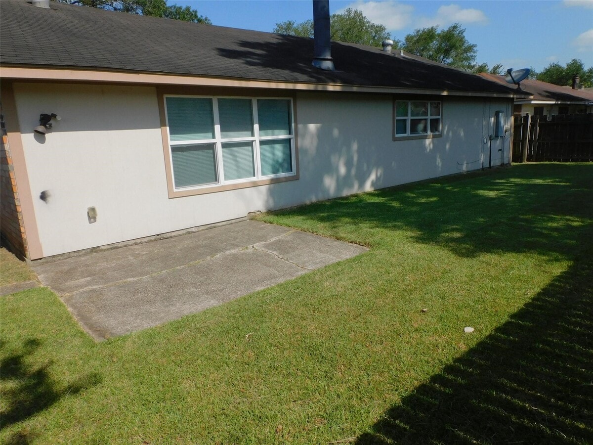 Photo - 1338 Leadenhall Cir