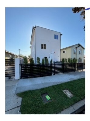 Photo - 440 N Bernal Ave Townhome