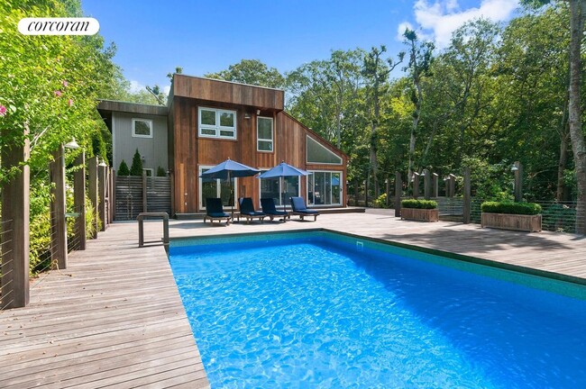 Building Photo - 21 N Hollow Dr Rental