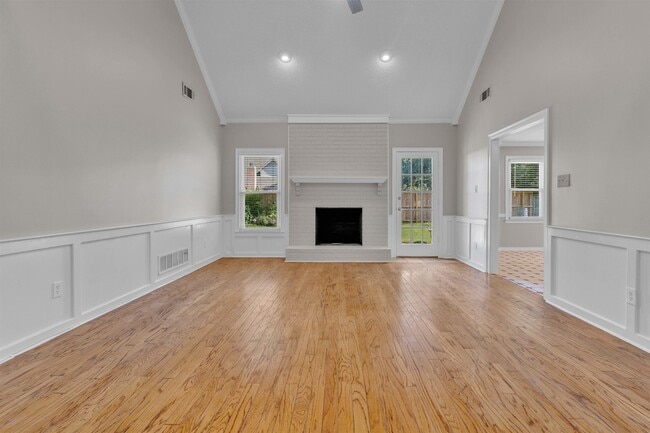 Photo - 636 N Fox Chase Cove