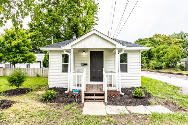 Building Photo - 412 E 19th St Rental