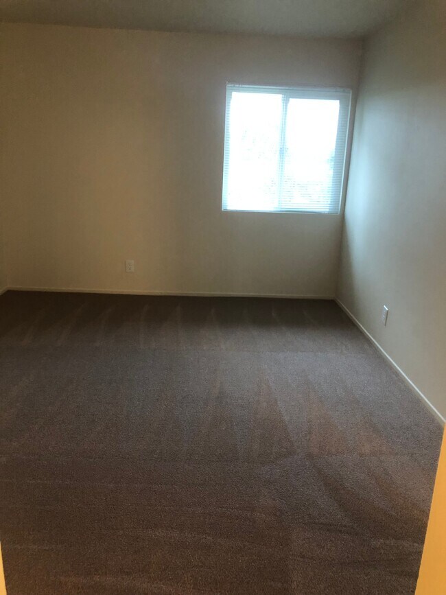 Westbay Eldon Apartments