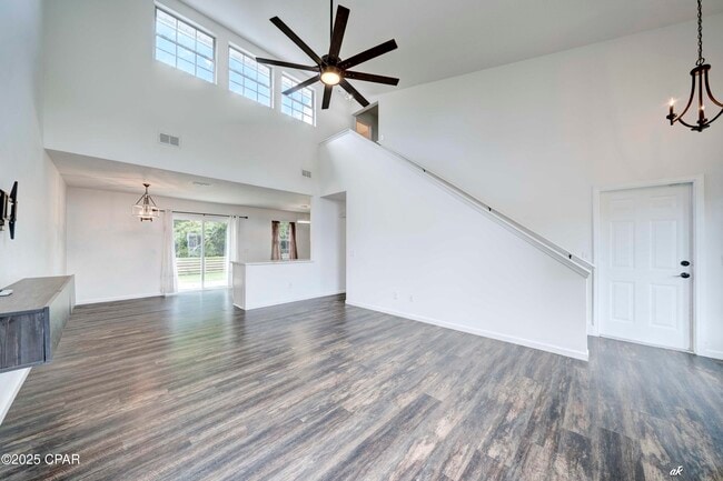 Photo - 6226 Wallace Rd