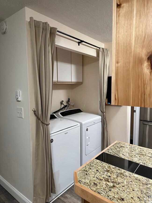 Photo - 335 SW 1st St Unidad 3