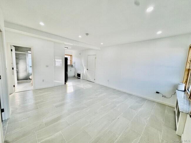 Photo - 63-87-87 Fitchett St Unit 2FL