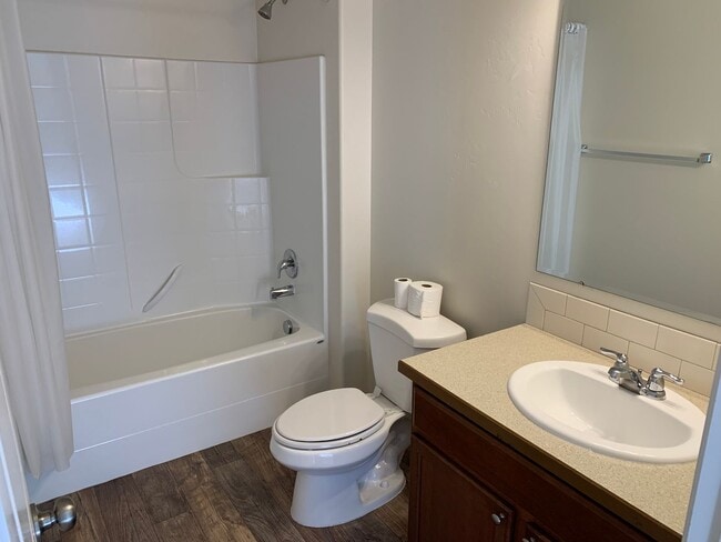 Photo - Newer single family home in Nampa!!!