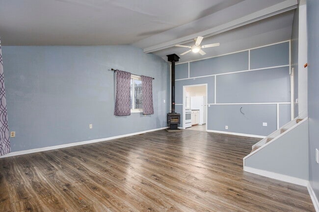 Photo - 9156 Elizabeth St