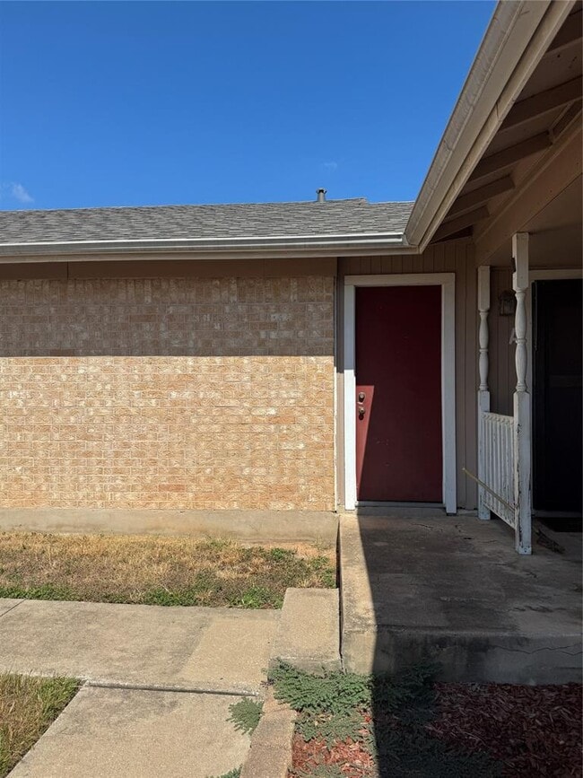Photo - 8704 Pineridge Dr