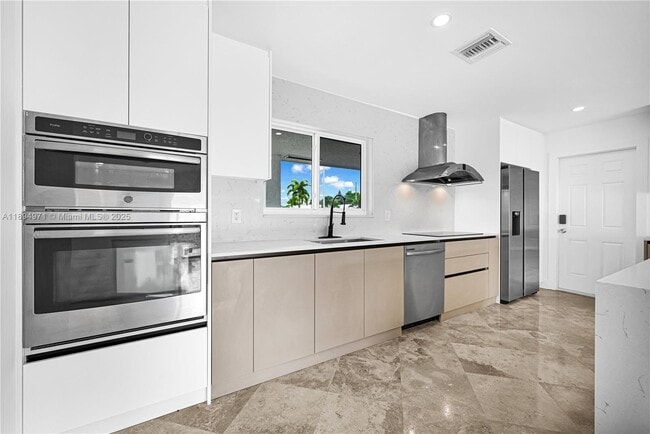 Photo - 5510 NE 18th Ave