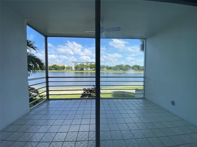 Photo - 2801 N Palm Aire Dr Condo Unit 206