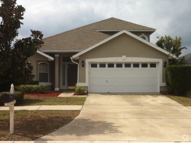 Building Photo - Luxurious former model home in Argyle