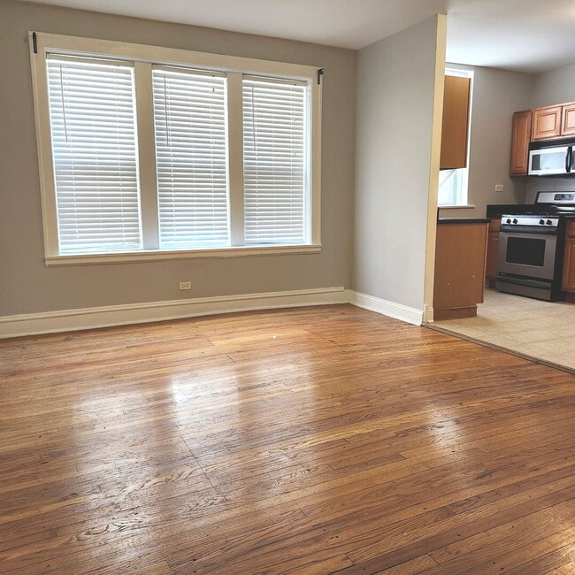 Photo - 3015 W Armitage Ave Unit 2E