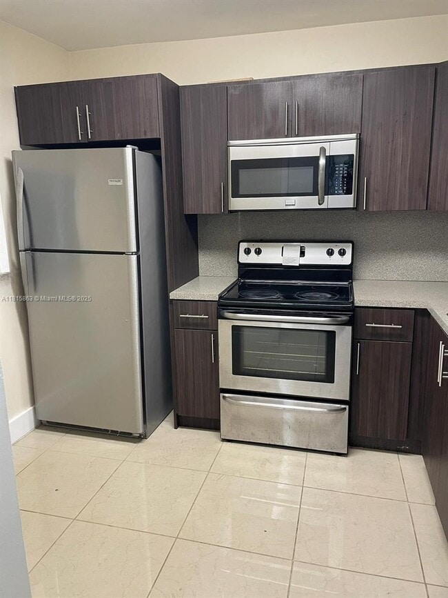 Photo - 5120 SW 40th Ave Condo Unit 24A