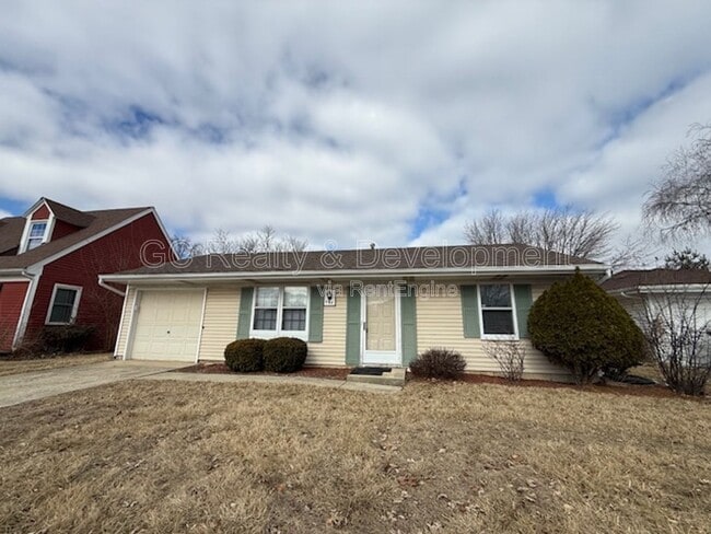 Building Photo - 944 Shady Ln