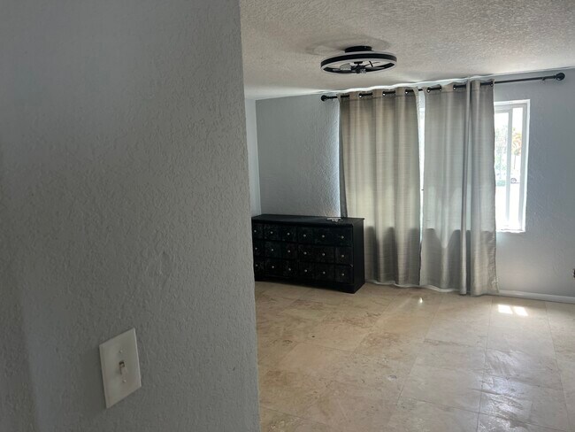 Photo - 3137 S Atlantic Ave