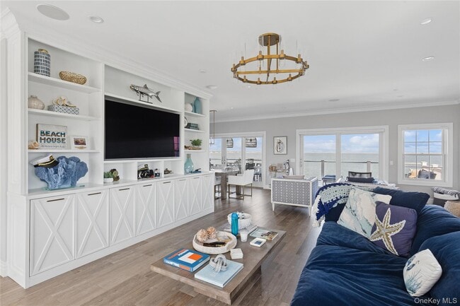 Photo - 39 Shinnecock Rd