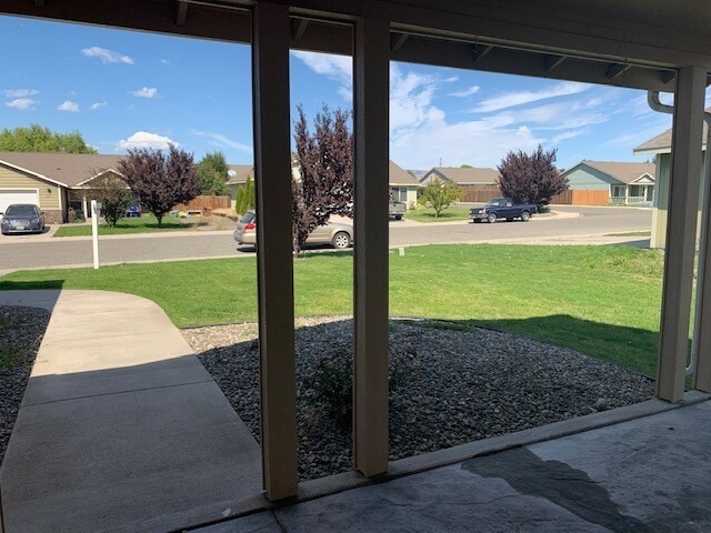 Photo - Beautiful 4 Bedroom 2 Bathroom Home with Yard and AC