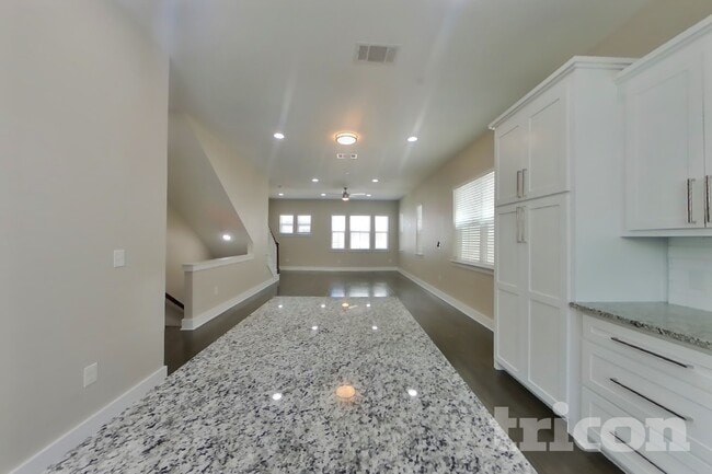 Photo - 209 S Village Way
