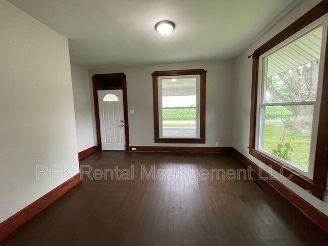 Photo - 312 S Main St