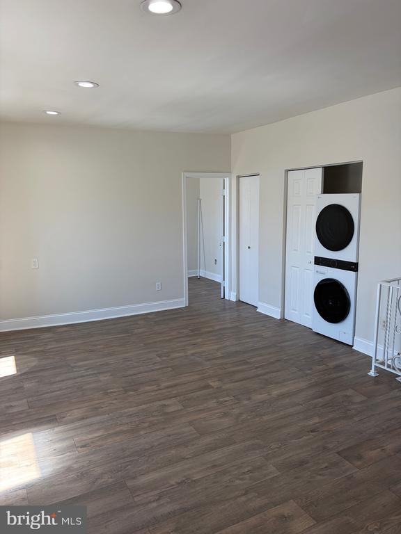 Building Photo - 3245 Aramingo Ave