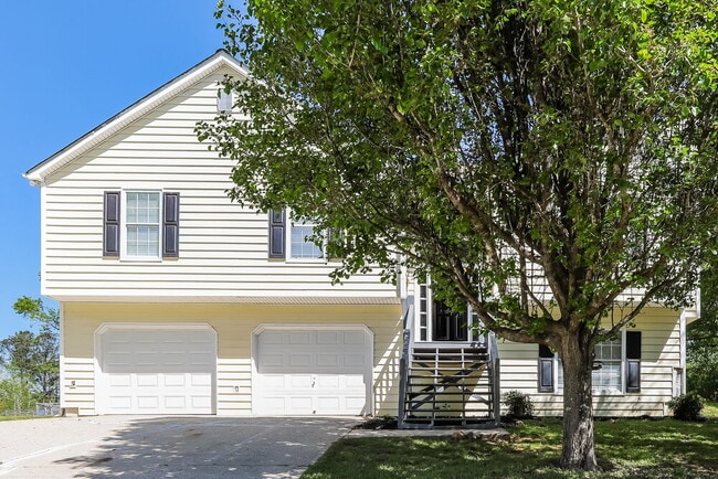 Building Photo - 83 Seals Dr