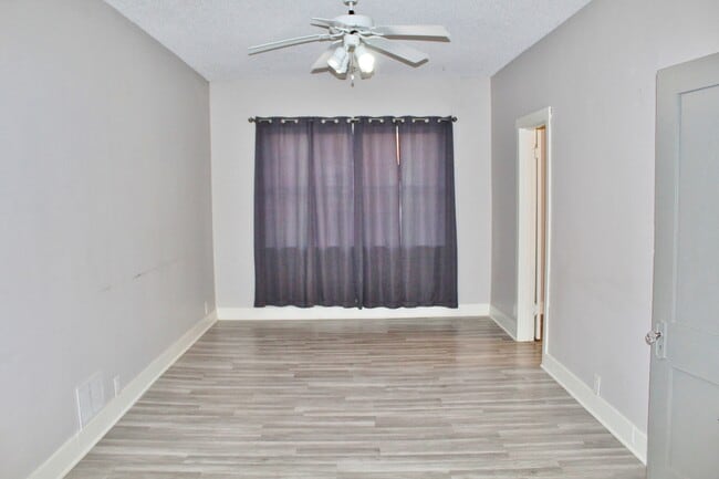 Photo - 404 Liberty St Unit UPSTAIRS