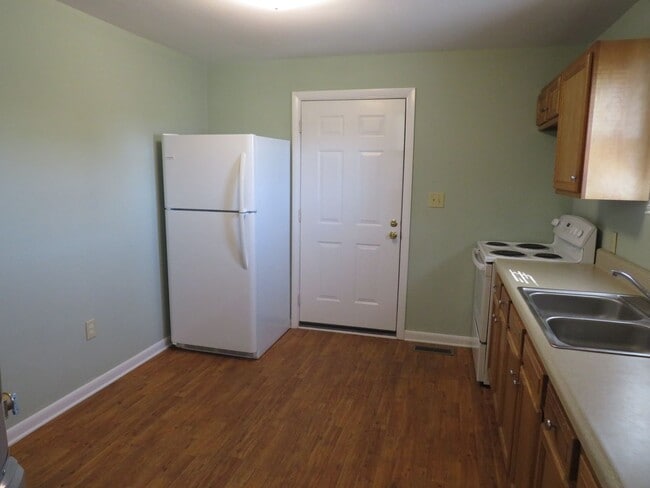 Photo - 805 Cedar St