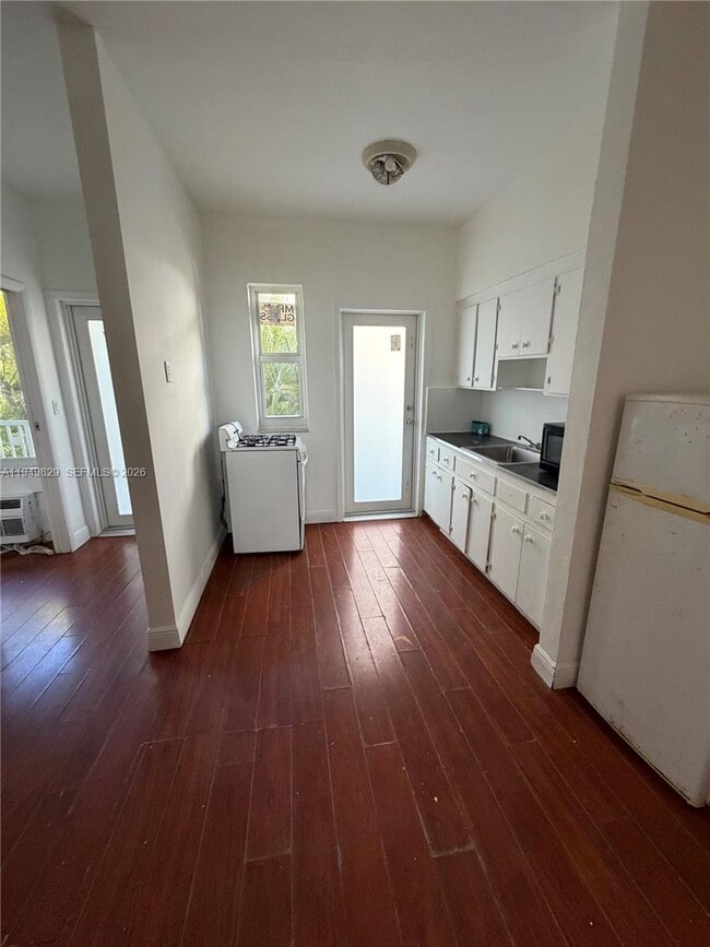 Photo - 1026 Euclid Ave Unit 6