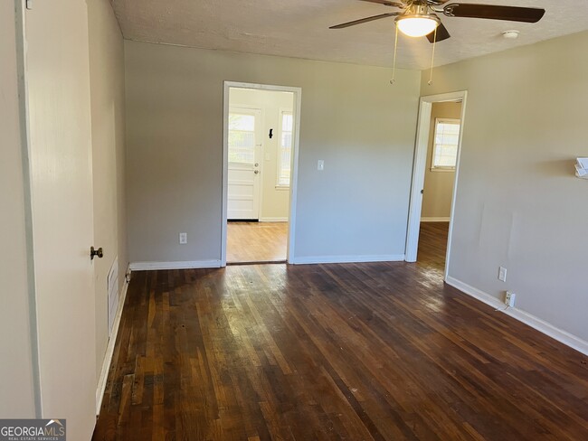 Photo - 531 Locke St