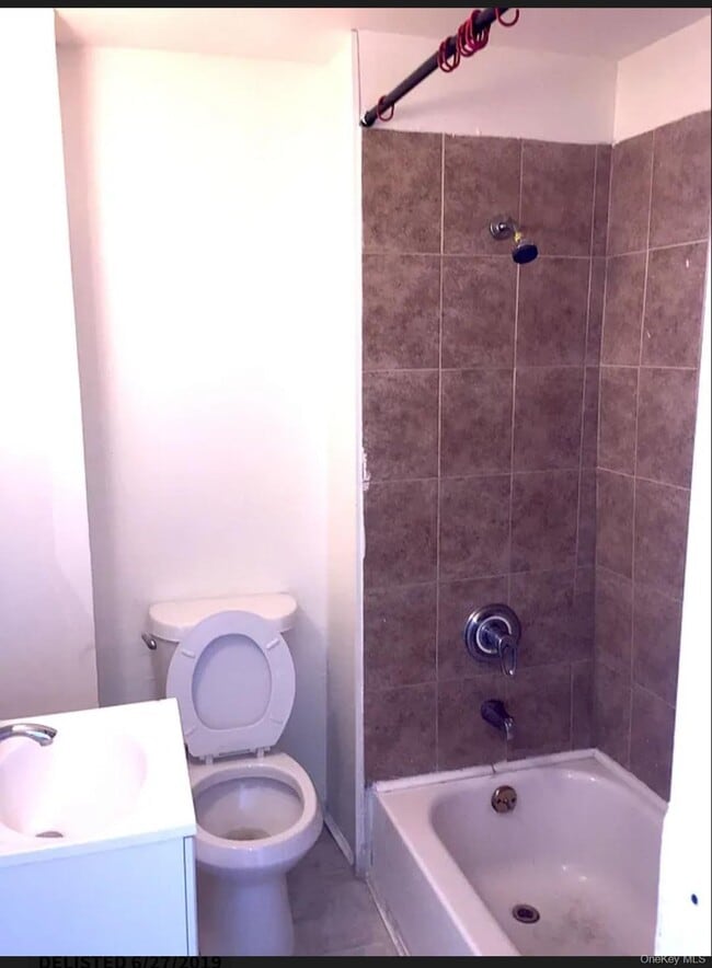 Photo - 1339 E 91st St Unit Front