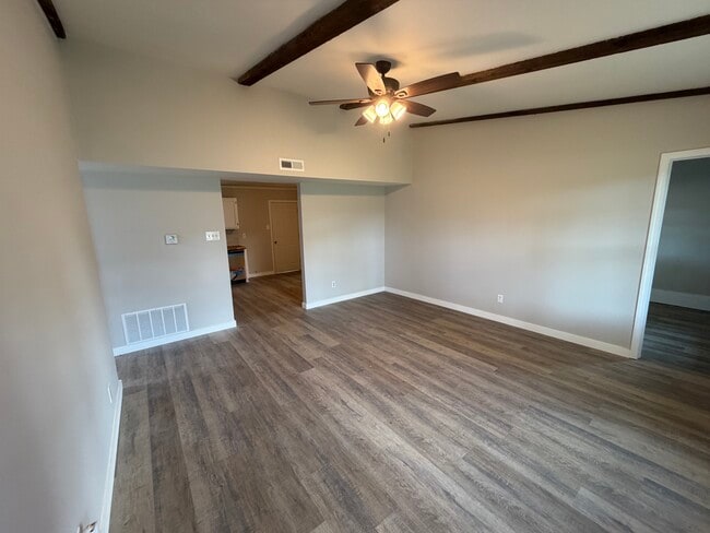 Photo - 103 Briarfield Cove