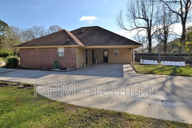 Photo - 1521 Brookfield Dr