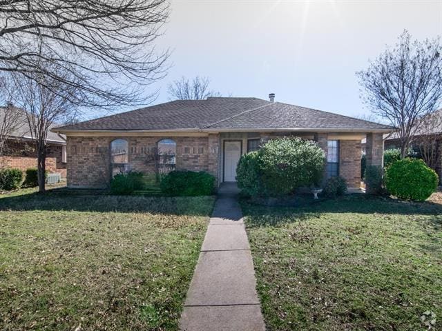 Building Photo - 1520 Mayflower Dr Rental
