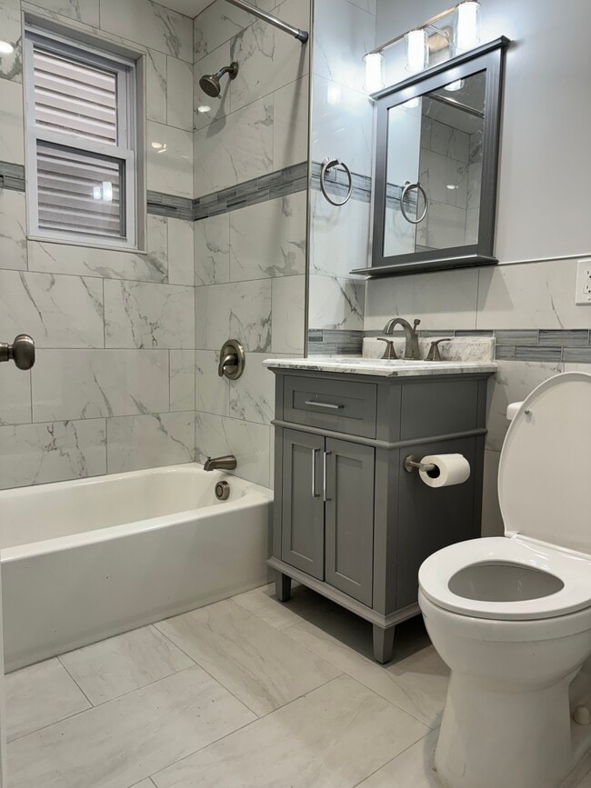 43 Frederick Ter Unit 2nd Floor